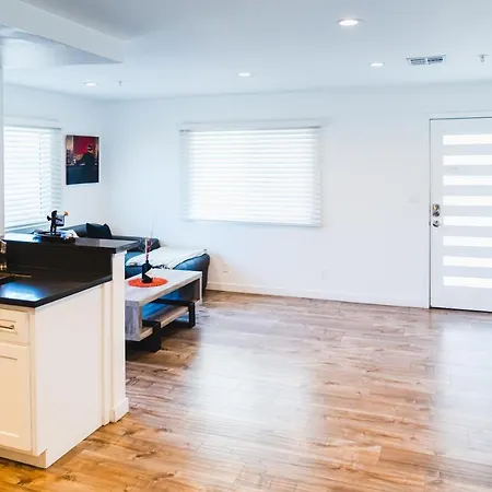 Modern Remodeled 1-Bedroom Close To Hollywood Walk Of Fame With Parking Los Angeles Exterior photo